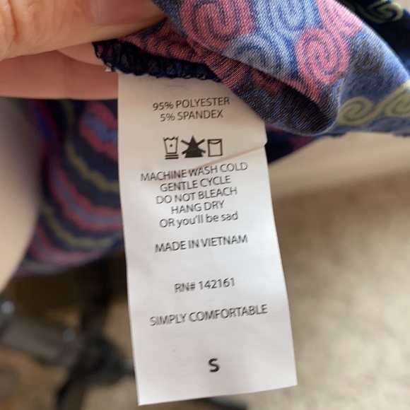 • Lularoe Irma Top • - Picture 5 of 7